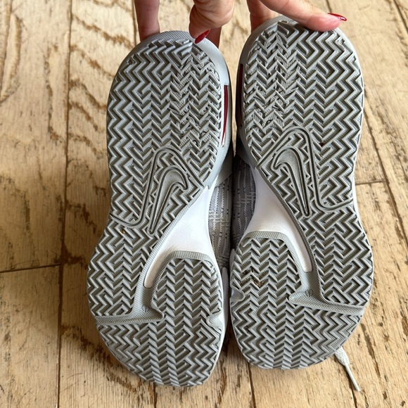🆕NIKE🆕 NIKE WITNESS GRAY LADIES SIZE 5 EXCELLENT CONDITION/RARELY WORN - Picture 10 of 11